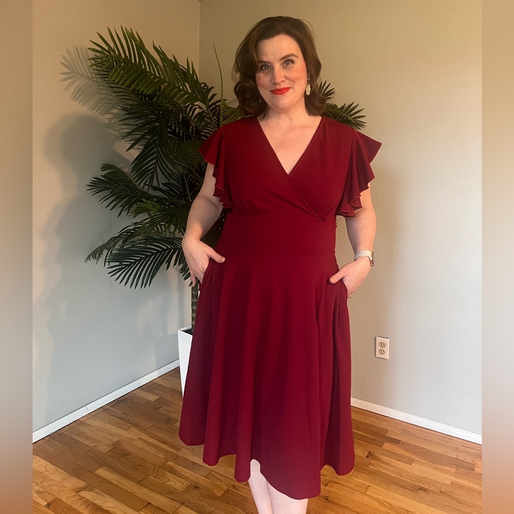 🎄 Vintage-Inspired Holiday Flutter Dress | 2XL (size 12/14)  | Pinup Perfect 🎁